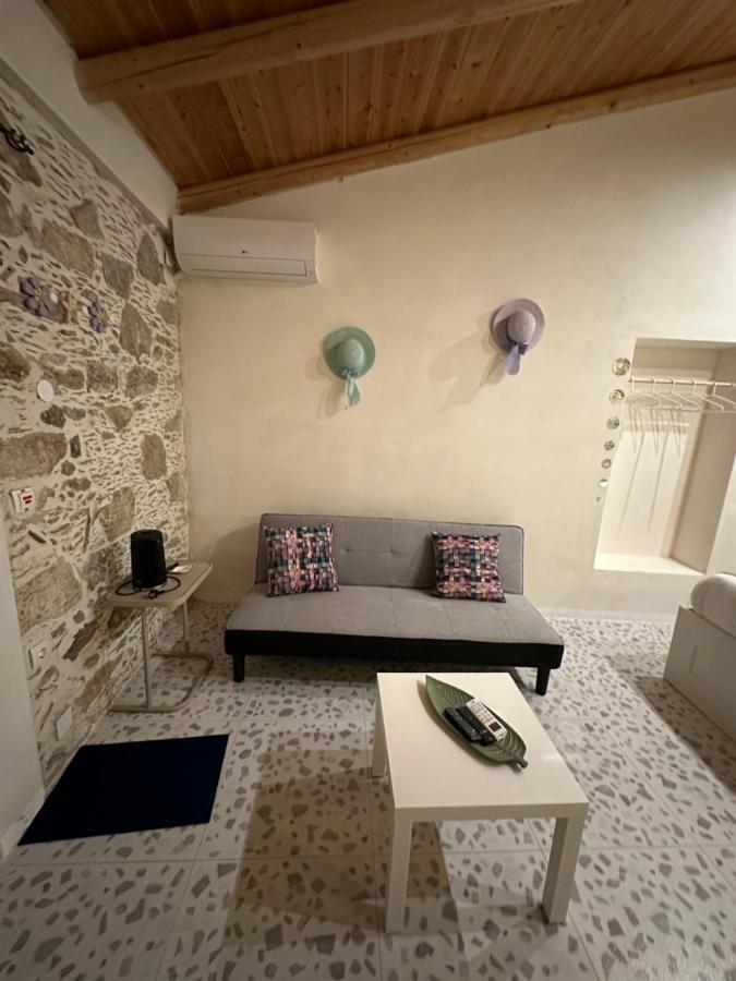 Cocooning Blue House Elafonisi Hotel Vathi  ภายนอก รูปภาพ
